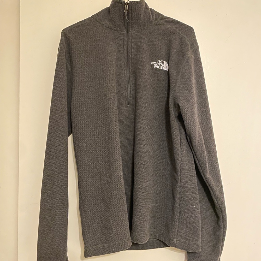 Mens North Face Pull Over